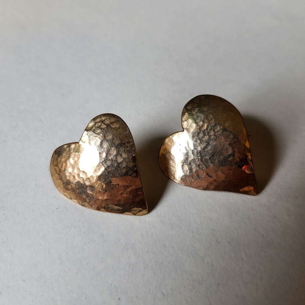 ERBA Hammered Heart Stud Earrings Women Gold Tone Textured Post Back - Picture 6 of 7